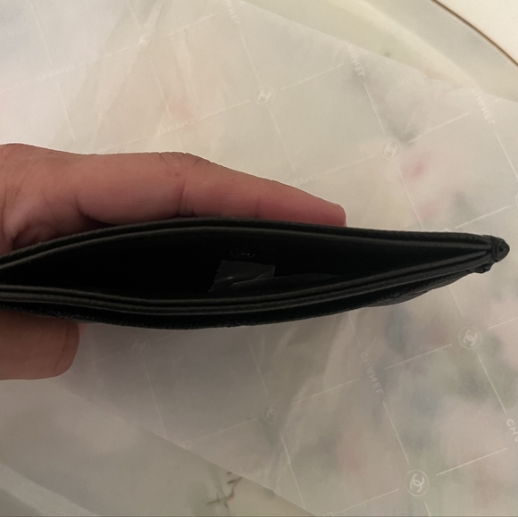 Chanel VIP GWP Wallet - Picture 2 of 5